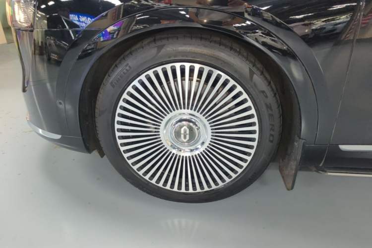 Used Hima AITO M9 2024 Range-Extended Max Edition 52 kWh 5-Seater Version Left Front Wheel Hub