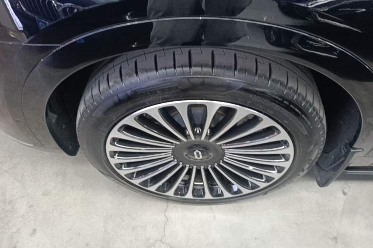 Used Hima AITO M9 2024 Range-Extended Max Edition 42 kWh 6-Seater Version Left Front Wheel Hub