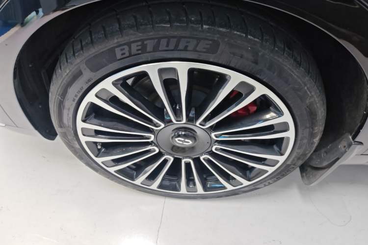 Used Hima AITO M9 2024 Range-Extended Ultra Version 42 kWh 6-Seater Model Left Front Wheel Hub