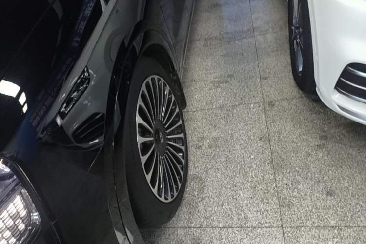 Used Hima AITO M9 2024 Range-Extended Max Edition 42 kWh 6-Seater Version Left Front Wheel Hub