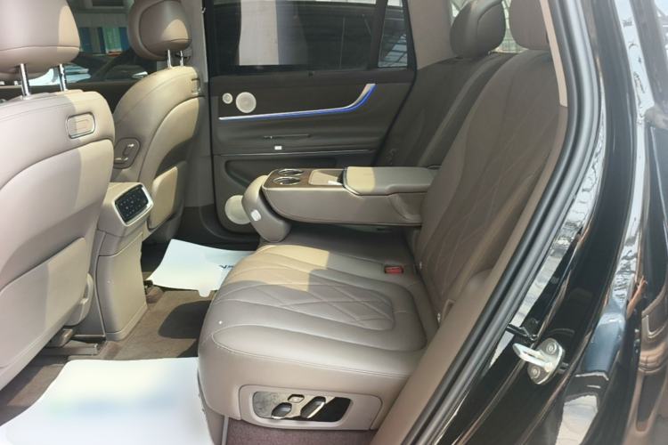 Used Hima AITO M9 2024 Range-Extended Ultra Version 52 kWh 5-Seater Model Left Rear Seat