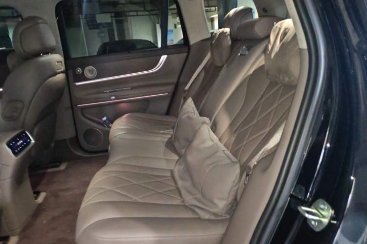 Used Hima AITO M9 2024 Range-Extended Max Edition 42 kWh 5-Seater Version Left Rear Seat