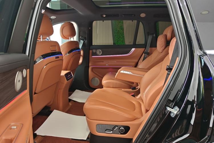 Used Hima AITO M9 2024 Range-Extended Max Edition 42 kWh 6-Seater Version Left Rear Seat