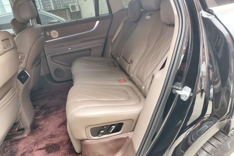 Used Hima AITO M9 2024 Range-Extended Max Edition 42 kWh 5-Seater Version Left Rear Seat