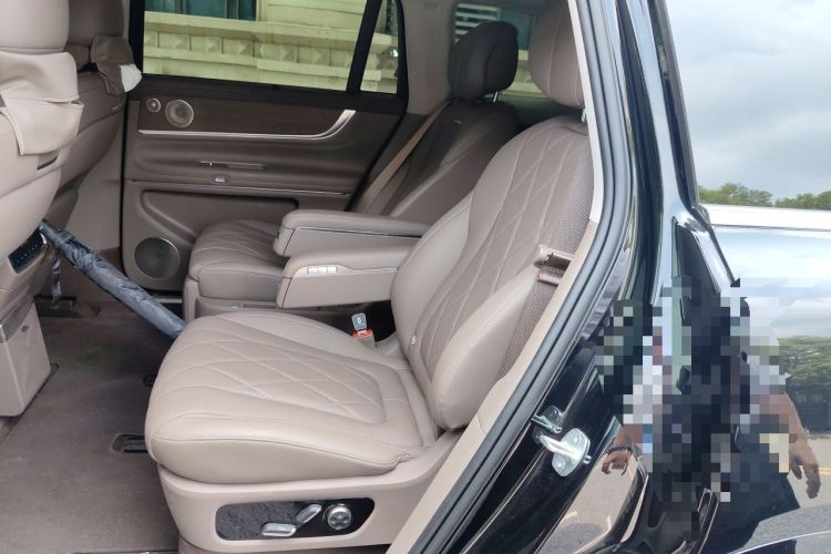 Used Hima AITO M9 2024 All-Electric Ultra Version 100 kWh 6-Seater Model Left Rear Seat
