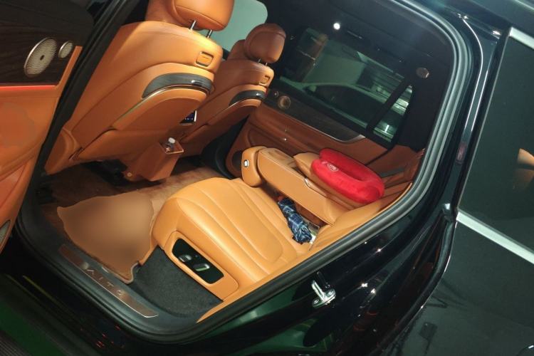 Used Hima AITO M9 2024 Range-Extended Max Edition 42 kWh 5-Seater Version Left Rear Seat