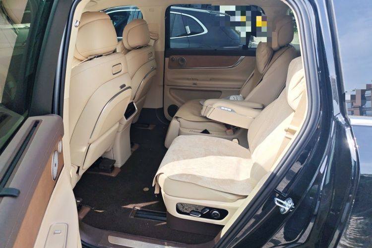 Used Hima AITO M9 2024 Range-Extended Ultra Version 42 kWh 6-Seater Model Left Rear Seat