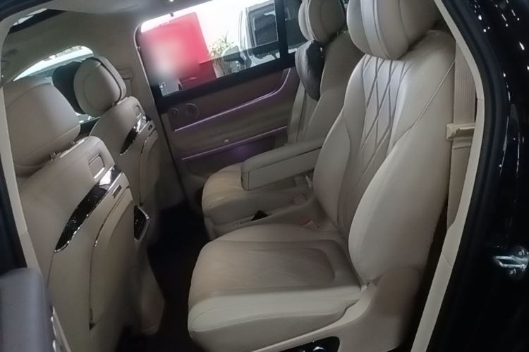 Used Hima AITO M9 2024 Range-Extended Ultra Version 52 kWh 6-Seater Model Left Rear Seat