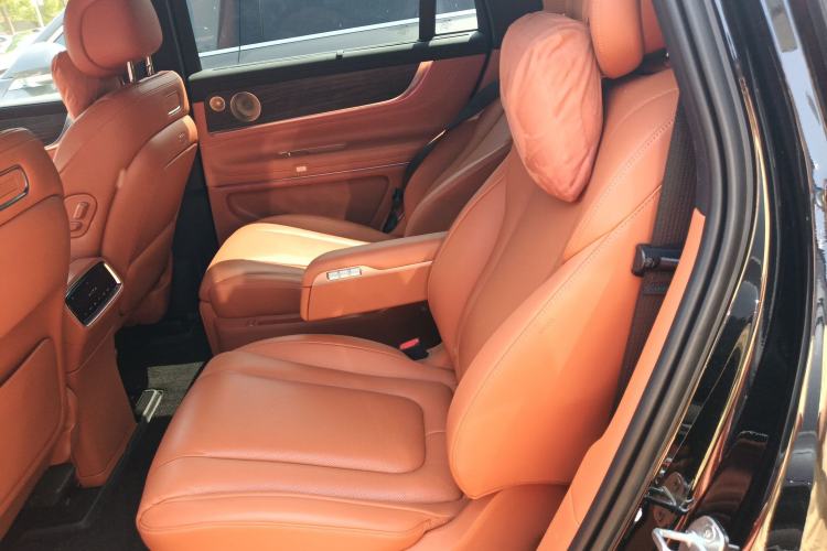 Used Hima AITO M9 2024 Range-Extended Max Edition 42 kWh 6-Seater Version Left Rear Seat