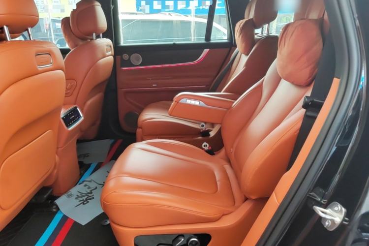 Used Hima AITO M9 2024 Range-Extended Ultra Version 42 kWh 6-Seater Model Left Rear Seat