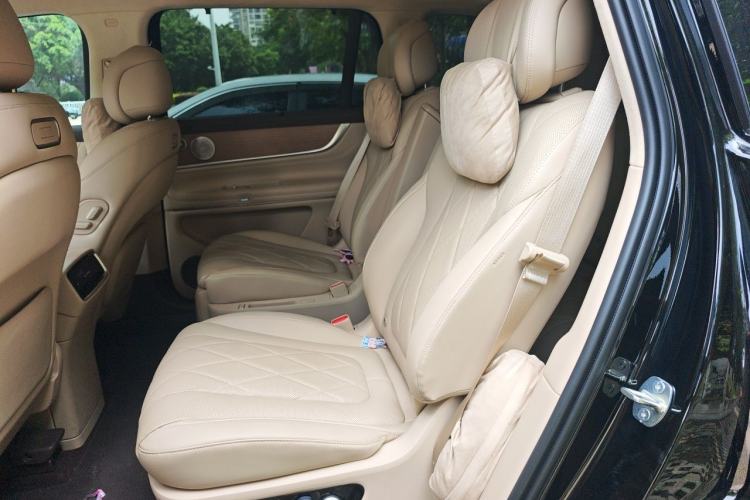 Used Hima AITO M9 2024 Range-Extended Ultra Version 42 kWh 6-Seater Model Left Rear Seat