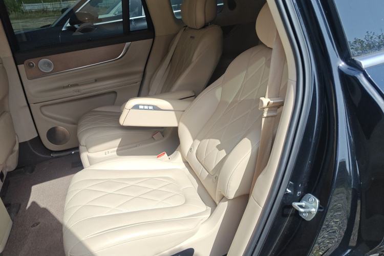 Used Hima AITO M9 2024 Range-Extended Ultra Version 42 kWh 6-Seater Model Left Rear Seat