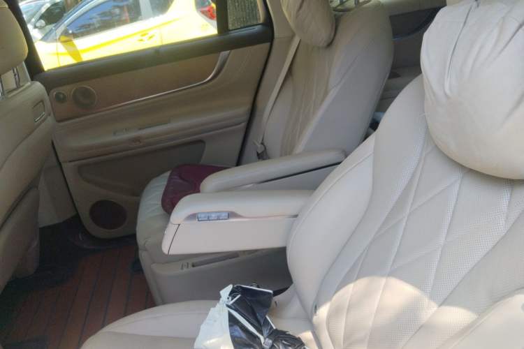 Used Hima AITO M9 2024 Range-Extended Ultra Version 42 kWh 6-Seater Model Left Rear Seat
