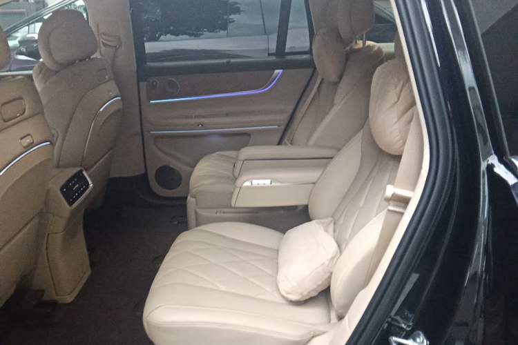Used Hima AITO M9 2024 All-Electric Max Version 100 kWh 6-Seater Left Rear Seat