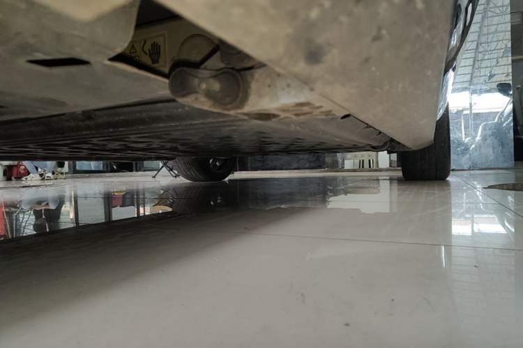 Used Hima AITO M9 2024 Range-Extended Ultra Version 42 kWh 6-Seater Model Left Side Sill