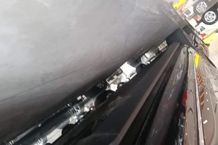 Used Hima AITO M9 2024 Range-Extended Ultra Version 52 kWh 5-Seater Model Left Side Sill