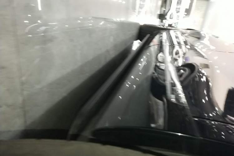 Used Hima AITO M9 2024 Range-Extended Ultra Version 52 kWh 5-Seater Model Left Side Sill