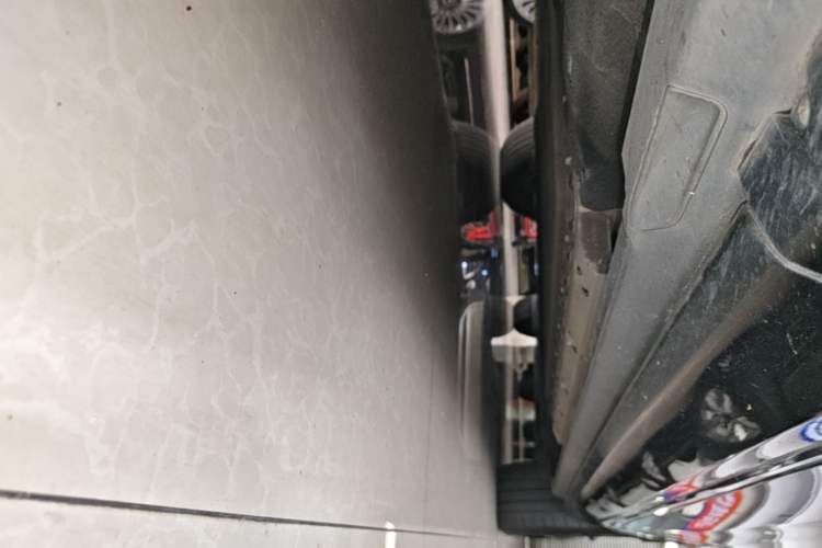 Used Hima AITO M9 2024 Range-Extended Ultra Version 42 kWh 6-Seater Model Left Side Sill