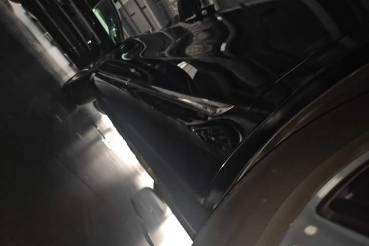 Used Hima AITO M9 2024 Range-Extended Ultra Version 52 kWh 6-Seater Model Left Side Sill