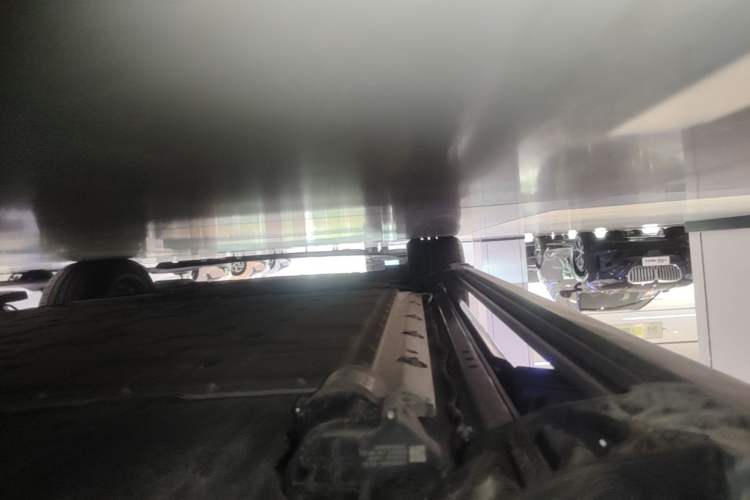 Used Hima AITO M9 2024 Range-Extended Max Edition 52 kWh 5-Seater Version Left Side Sill