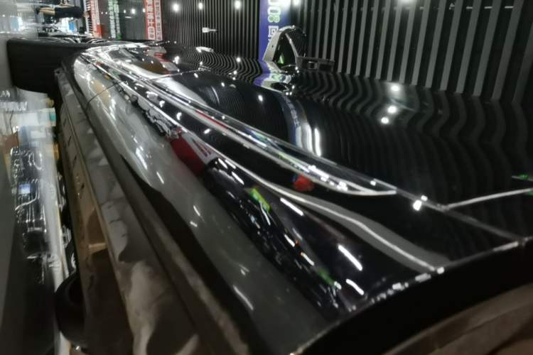 Used Hima AITO M9 2024 Range-Extended Max Edition 42 kWh 6-Seater Version Left Side Sill