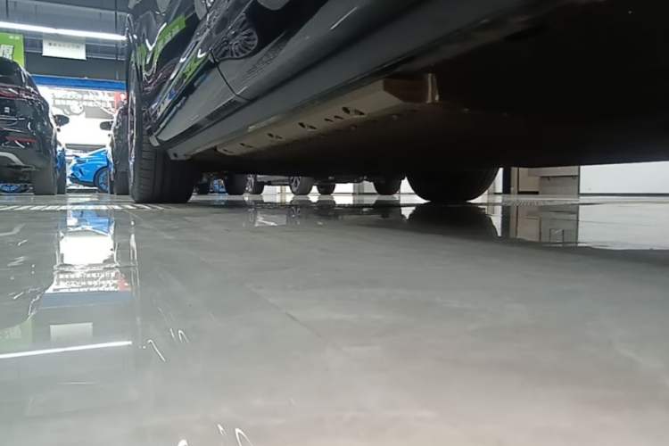 Used Hima AITO M9 2024 Range-Extended Max Edition 42 kWh 6-Seater Version Left Side Sill