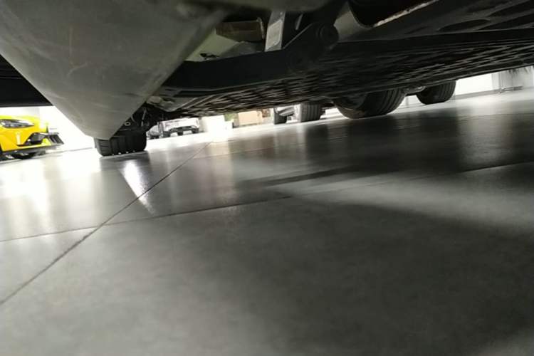 Used Hima AITO M9 2024 Range-Extended Ultra Version 42 kWh 6-Seater Model Left Side Sill