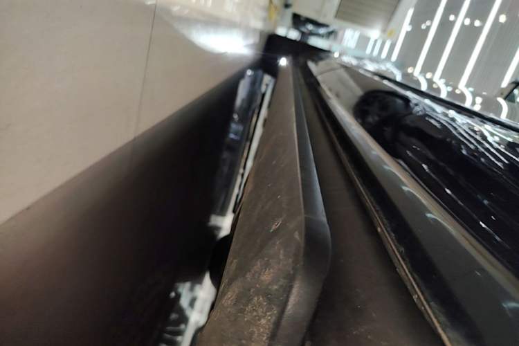 Used Hima AITO M9 2024 Range-Extended Ultra Version 52 kWh 6-Seater Model Left Side Sill