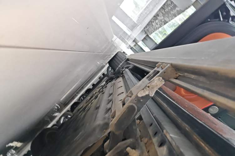 Used Hima AITO M9 2024 Range-Extended Ultra Version 52 kWh 6-Seater Model Left Side Sill
