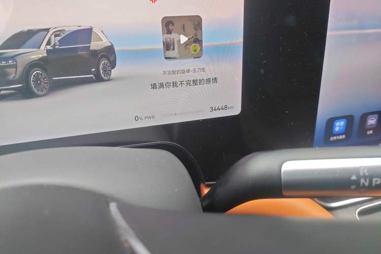 Used Hima AITO M9 2024 All-Electric Ultra Version 100 kWh 6-Seater Model Odometer Close Up