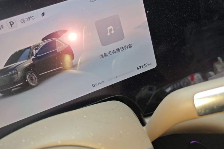 Used Hima AITO M9 2024 All-Electric Ultra Version 100 kWh 6-Seater Model Odometer Close Up