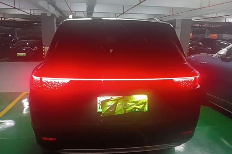 Used Hima AITO M9 2024 All-Electric Max Version 100 kWh 6-Seater Rear