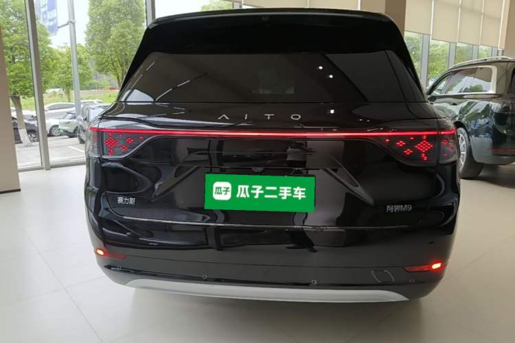 Used Hima AITO M9 2024 Range-Extended Ultra Version 42 kWh 6-Seater Model Rear