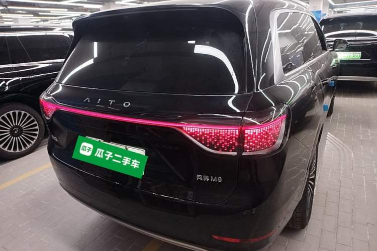 Used Hima AITO M9 2024 Range-Extended Ultra Version 42 kWh 6-Seater Model Rear