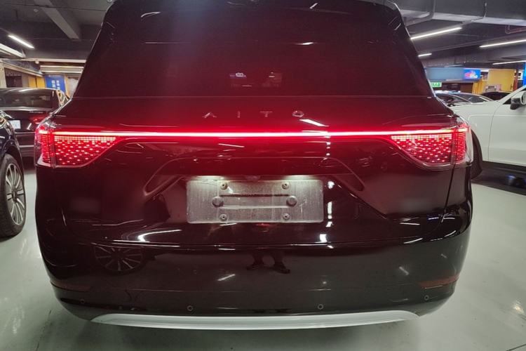 Used Hima AITO M9 2024 Range-Extended Ultra Version 42 kWh 6-Seater Model Rear