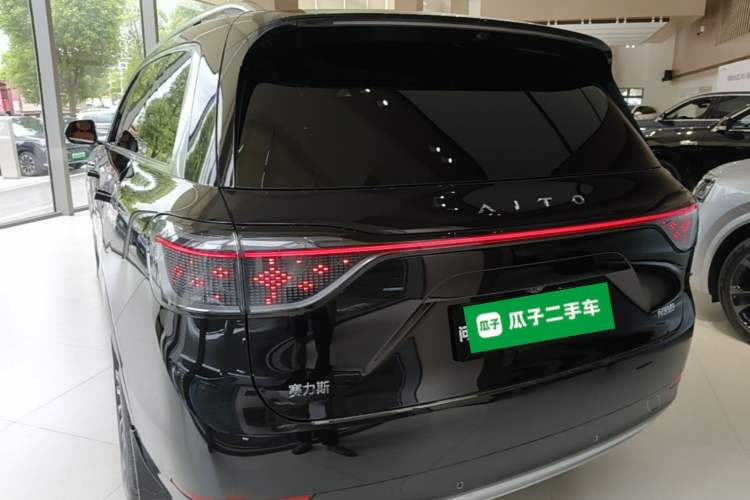 Used Hima AITO M9 2024 Range-Extended Ultra Version 42 kWh 6-Seater Model Rear Left 45 Deg