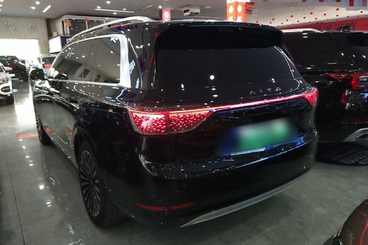 Used Hima AITO M9 2024 Range-Extended Ultra Version 52 kWh 5-Seater Model Rear Left 45 Deg
