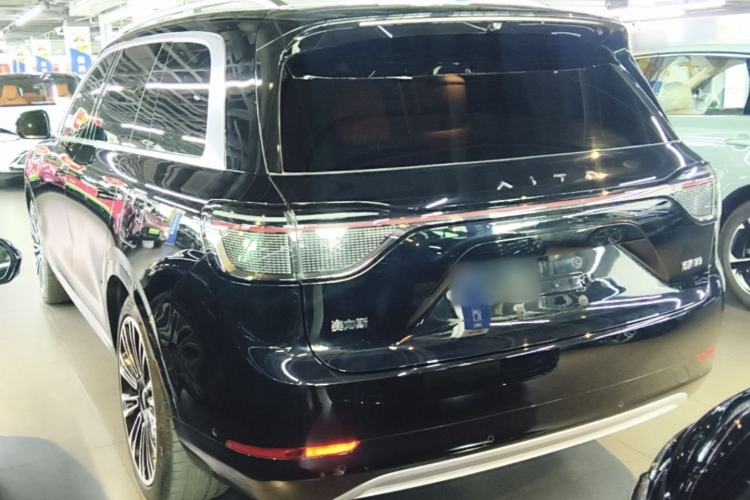 Used Hima AITO M9 2024 Range-Extended Ultra Version 42 kWh 6-Seater Model Rear Left 45 Deg