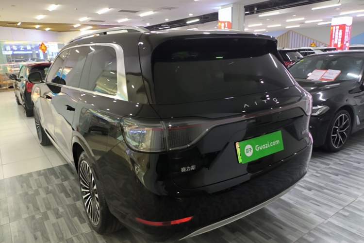Used Hima AITO M9 2024 Range-Extended Ultra Version 52 kWh 6-Seater Model Rear Left 45 Deg