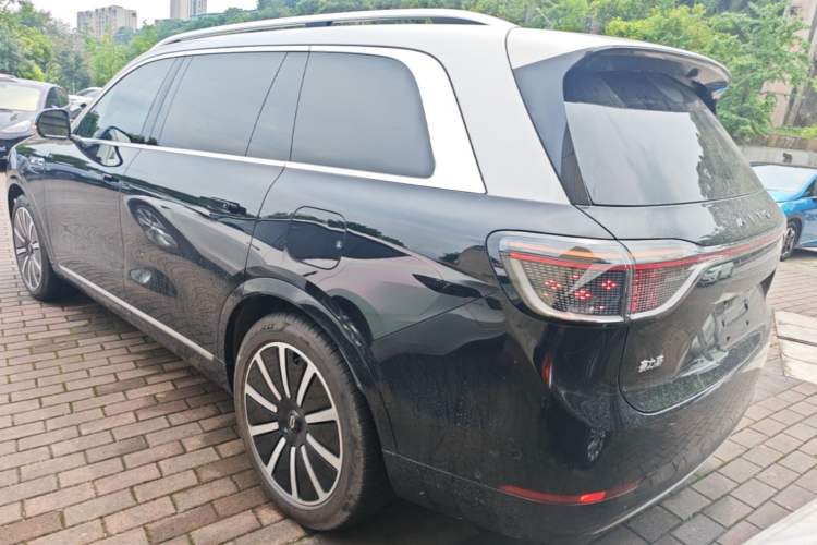 Used Hima AITO M9 2024 All-Electric Ultra Version 100 kWh 6-Seater Model Rear Left 45 Deg