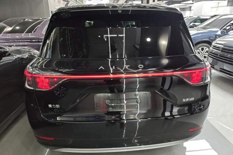 Used Hima AITO M9 2024 Range-Extended Ultra Version 52 kWh 5-Seater Model Rear