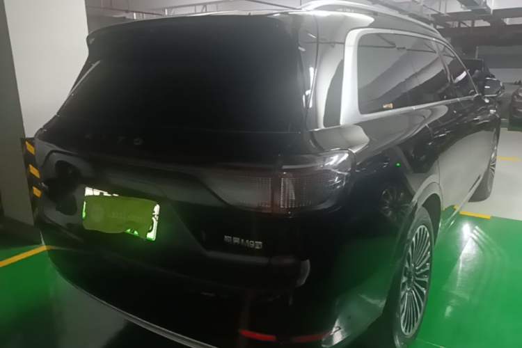 Used Hima AITO M9 2024 All-Electric Max Version 100 kWh 6-Seater Rear Right 45 Deg