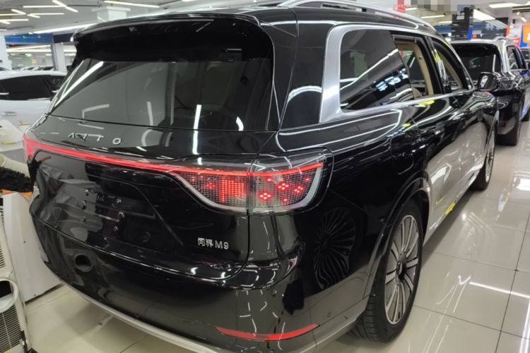 Used Hima AITO M9 2024 Range-Extended Ultra Version 42 kWh 6-Seater Model Rear Right 45 Deg