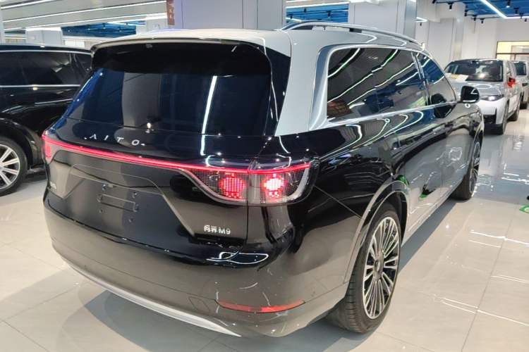 Used Hima AITO M9 2024 Range-Extended Ultra Version 42 kWh 6-Seater Model Rear Right 45 Deg