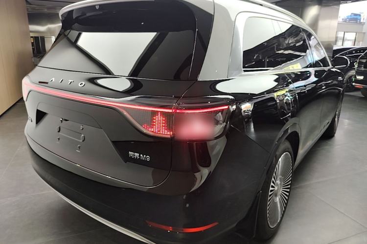Used Hima AITO M9 2024 Range-Extended Ultra Version 42 kWh 6-Seater Model Rear Right 45 Deg