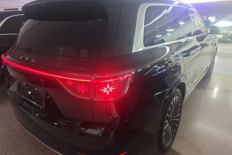 Used Hima AITO M9 2024 Range-Extended Max Edition 52 kWh 6-Seater Version Rear Right 45 Deg