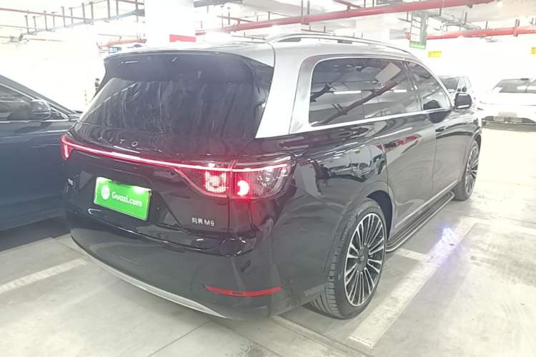 Used Hima AITO M9 2024 Range-Extended Ultra Version 42 kWh 6-Seater Model Rear Right 45 Deg