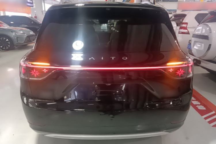 Used Hima AITO M9 2024 Range-Extended Ultra Version 42 kWh 6-Seater Model Rear