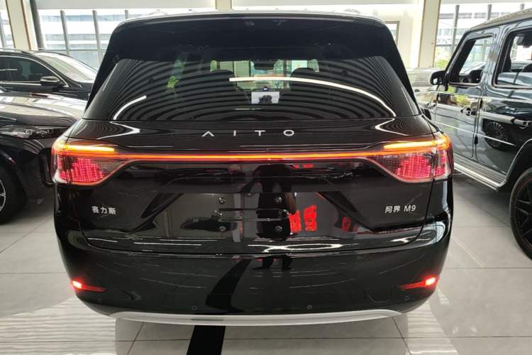 Used Hima AITO M9 2024 Range-Extended Ultra Version 52 kWh 5-Seater Model Rear