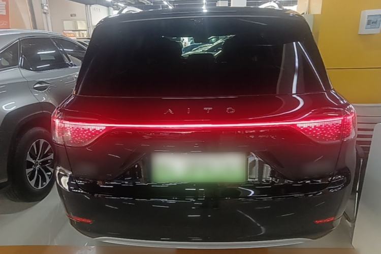 Used Hima AITO M9 2024 All-Electric Ultra Version 100 kWh 5-Seater Model Rear